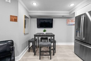 تناول الطعام