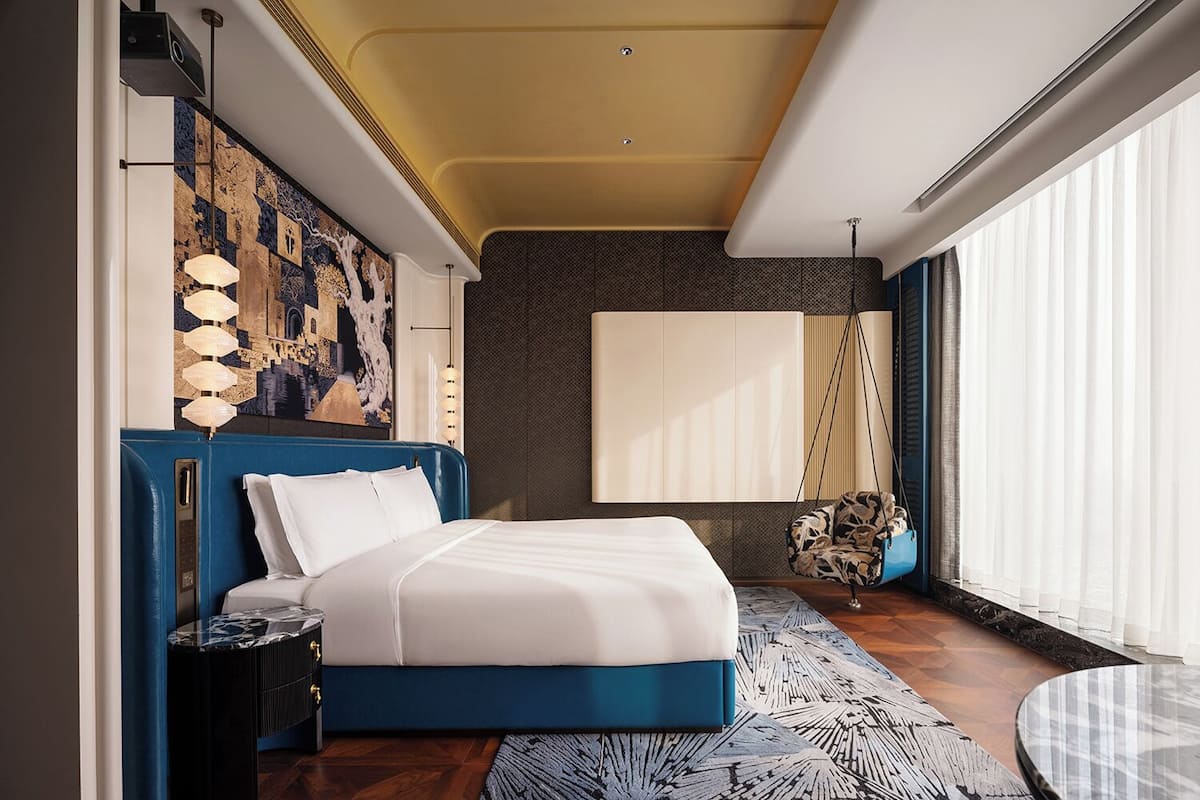 Gilded Swing King Room