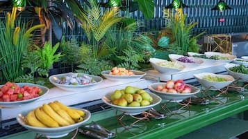 Daily buffet breakfast for a fee