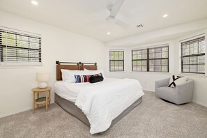 4 多间卧室、熨斗/熨衣板、免费 WiFi、床单