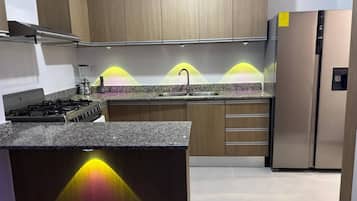 Microwave, oven, stovetop, coffee/tea maker