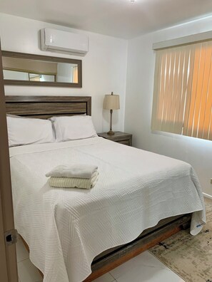 2 bedrooms, WiFi, bed sheets