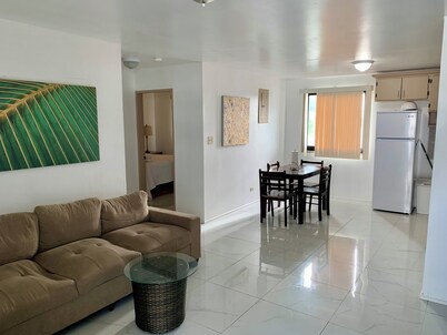 Charming 2-bedroom villa in delightful Mangilao with AC