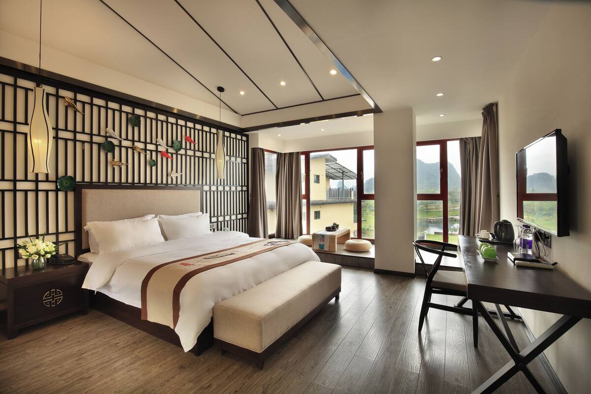 Superior Double Room, Balcony, Mountain View | Blackout drapes, iron/ironing board, free WiFi