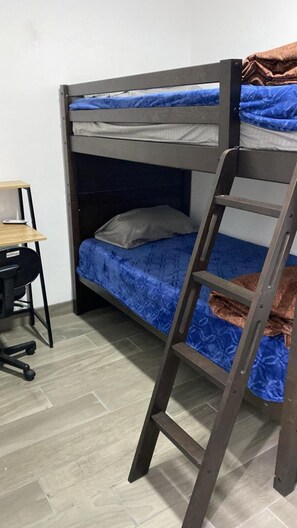 2 Schlafzimmer, WLAN, Bettwäsche