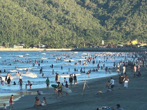 Phenomenal 10-bedroom Beach Front Hotel in Baler!
Ola De Baler-Hello Baler!