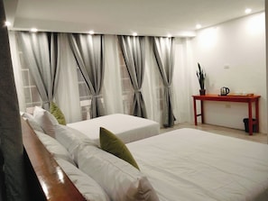13 chambres, Wi-Fi, draps fournis