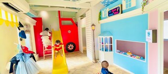 Hotel for families with children Kids Garden Chil / Matsudo Chiba