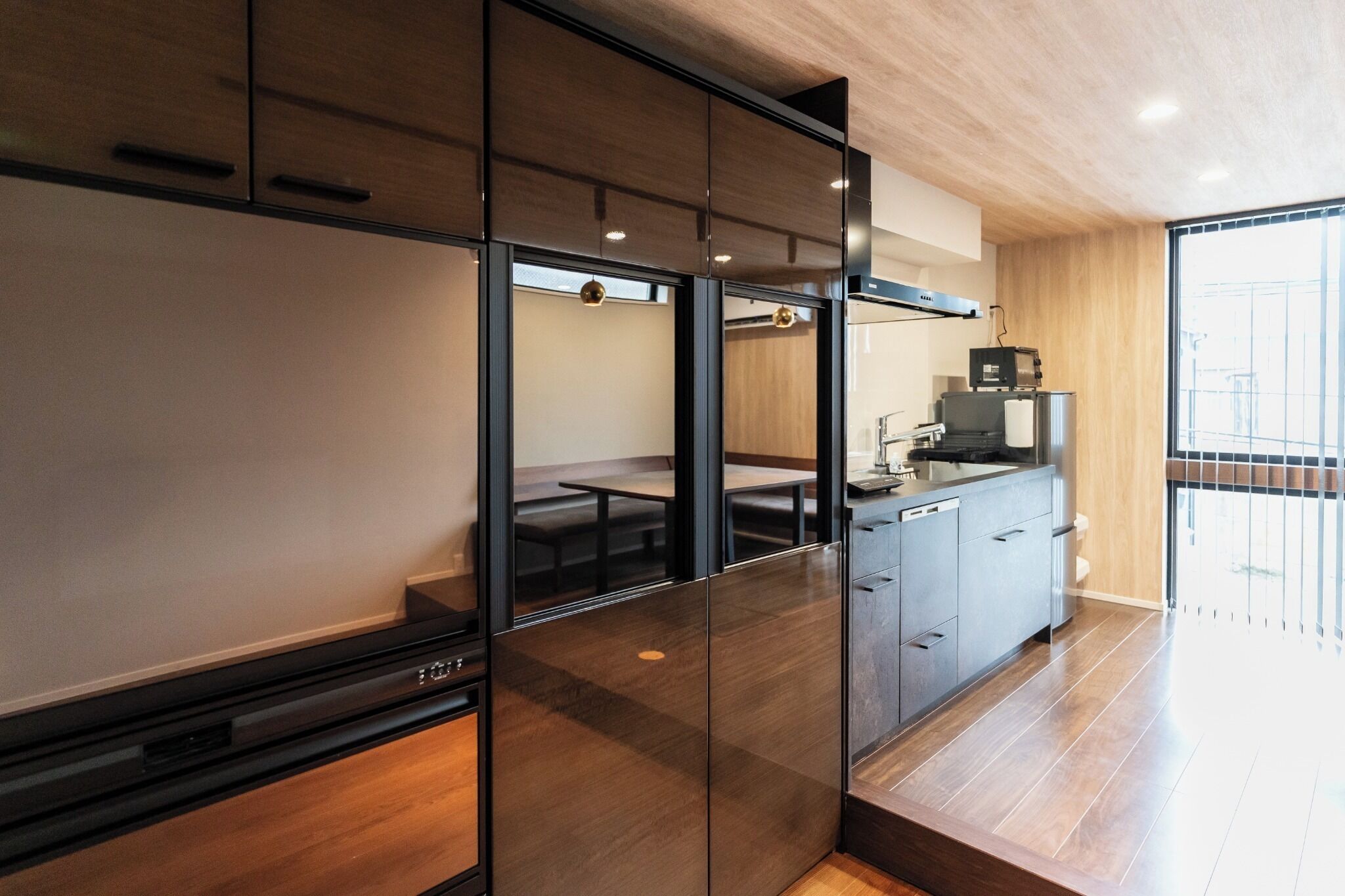 Fridge, microwave, cookware/dishes/utensils