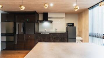 Fridge, microwave, cookware/dishes/utensils