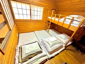 2 bedrooms, desk, free WiFi, bed sheets