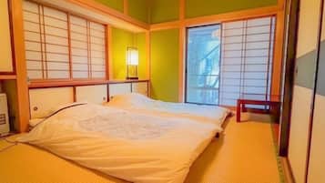 2 bedrooms, desk, free WiFi, bed sheets