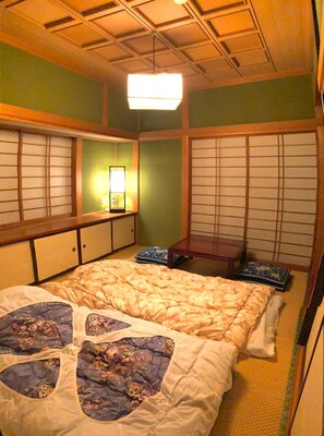 Desk, free WiFi, bed sheets
