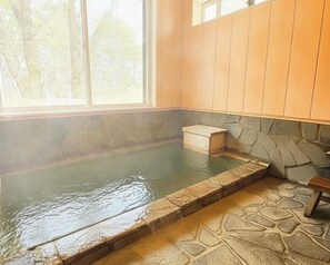 Spa - Kusatsu Onsen hot springs rental villa with freeflowing bath 5 minutes by car to the Yubatake Ind / Agatsumagun Gunma (Agatsumagun)