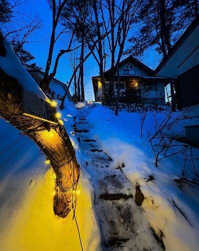Kusatsu Onsen hot springs rental villa with freeflowing bath 5 minutes by car to the Yubatake Ind / Agatsumagun Gunma
