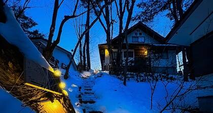 Kusatsu Onsen hot springs rental villa with freeflowing bath 5 minutes by car to the Yubatake Ind / Agatsumagun Gunma