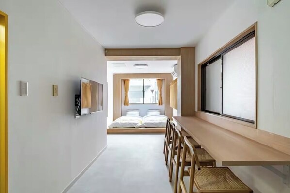 2 bedrooms, desk, free WiFi, bed sheets