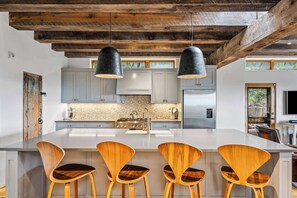 Fridge, microwave, oven, dishwasher - Atalaya - Mountaintop Luxury (Santa Fe)