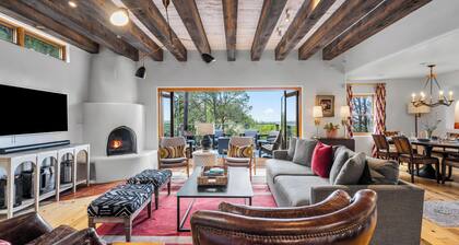 Mountaintop Luxury, Amazing Deck with Fire Pit