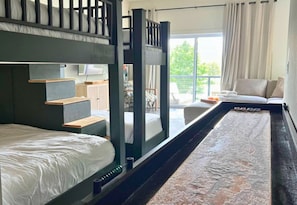 3 habitaciones, tabla de planchar con plancha y wifi gratis