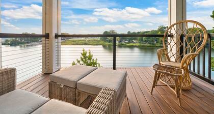Side-by-Side Lake Hamilton Homes w/Dock, Pool