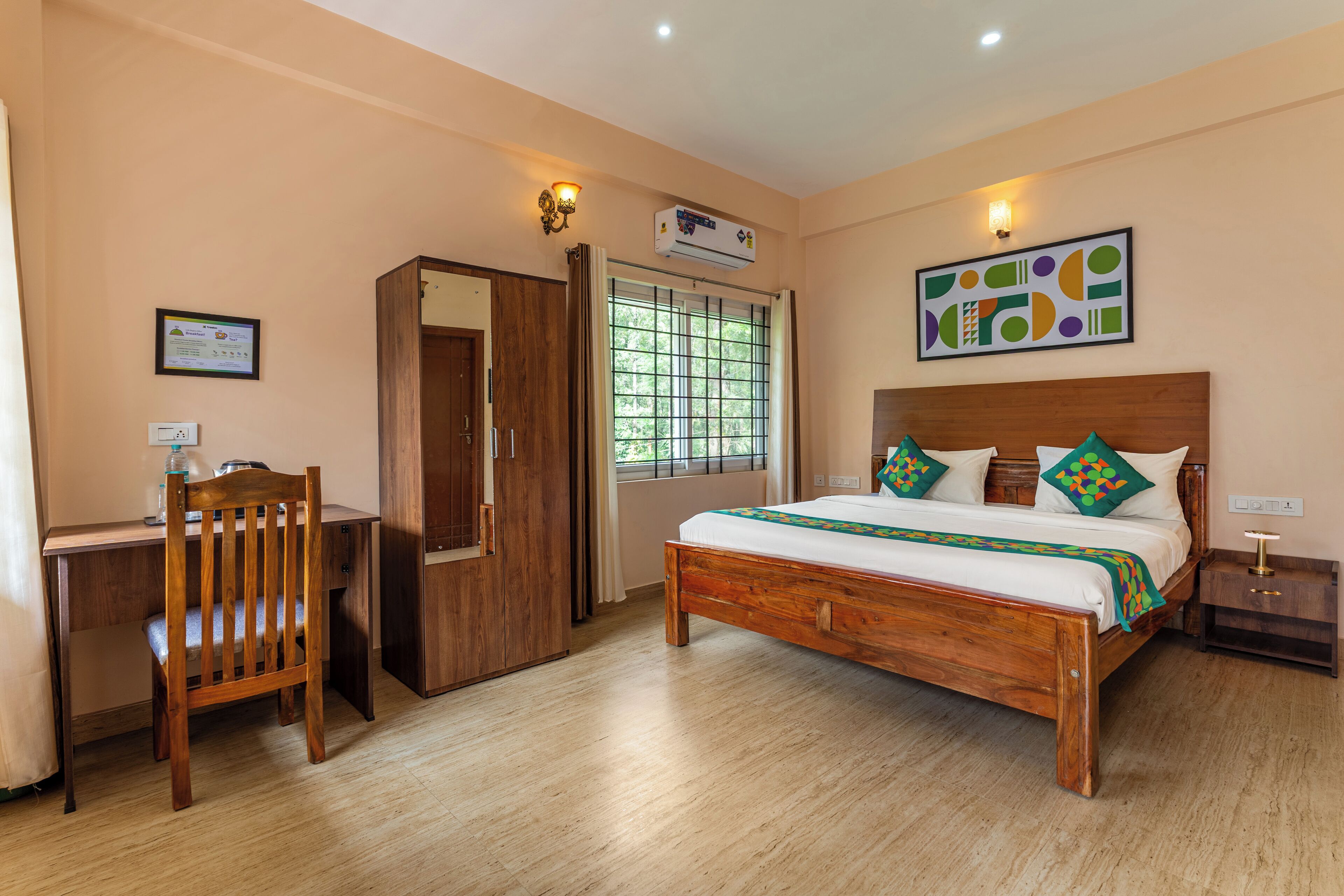 Standard Double Room | Iron/ironing board