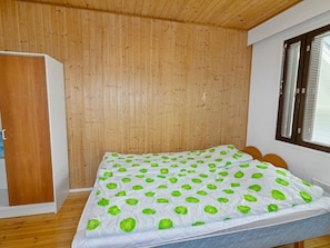 3 bedrooms, Internet