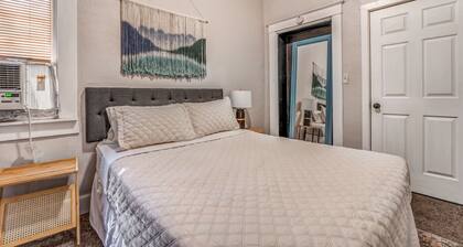 Cozy Central Hideaway in Midtown Memphis