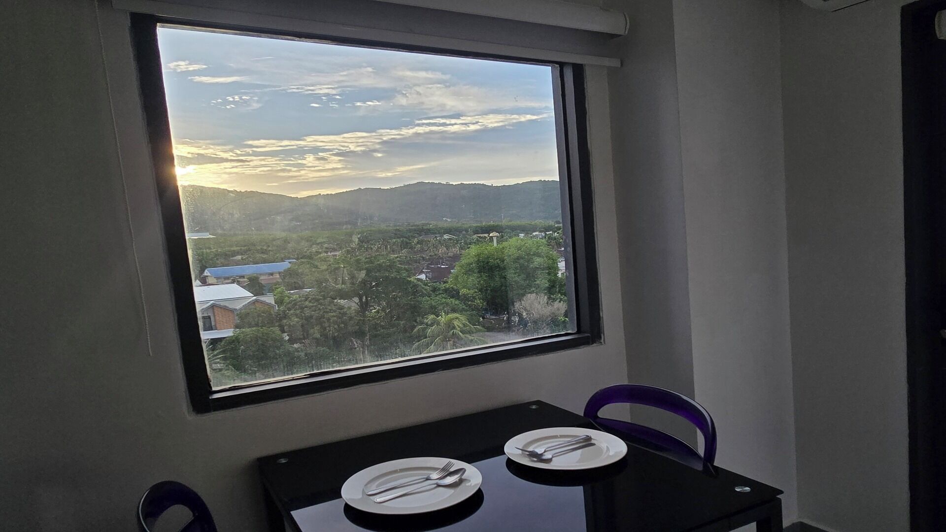 公寓, 露台, 城市景 | 房內夾萬、熨斗/熨衫板、免費 Wi-Fi