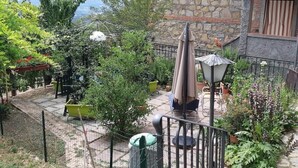 Apartment, 1 Bedroom, Smoking, Patio | Garden - La Casa di Nina Appartamento in Collina (Castelfranco Piandisco)