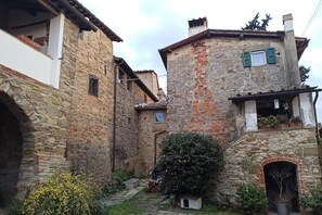 شقة - غرفة نوم واحدة - للمدخنين - برواق | المنشأة من الخارج