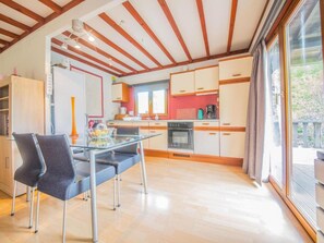 Fridge, microwave, oven, stovetop - Cosy cabin full of charm and simplicity (Rendeux)