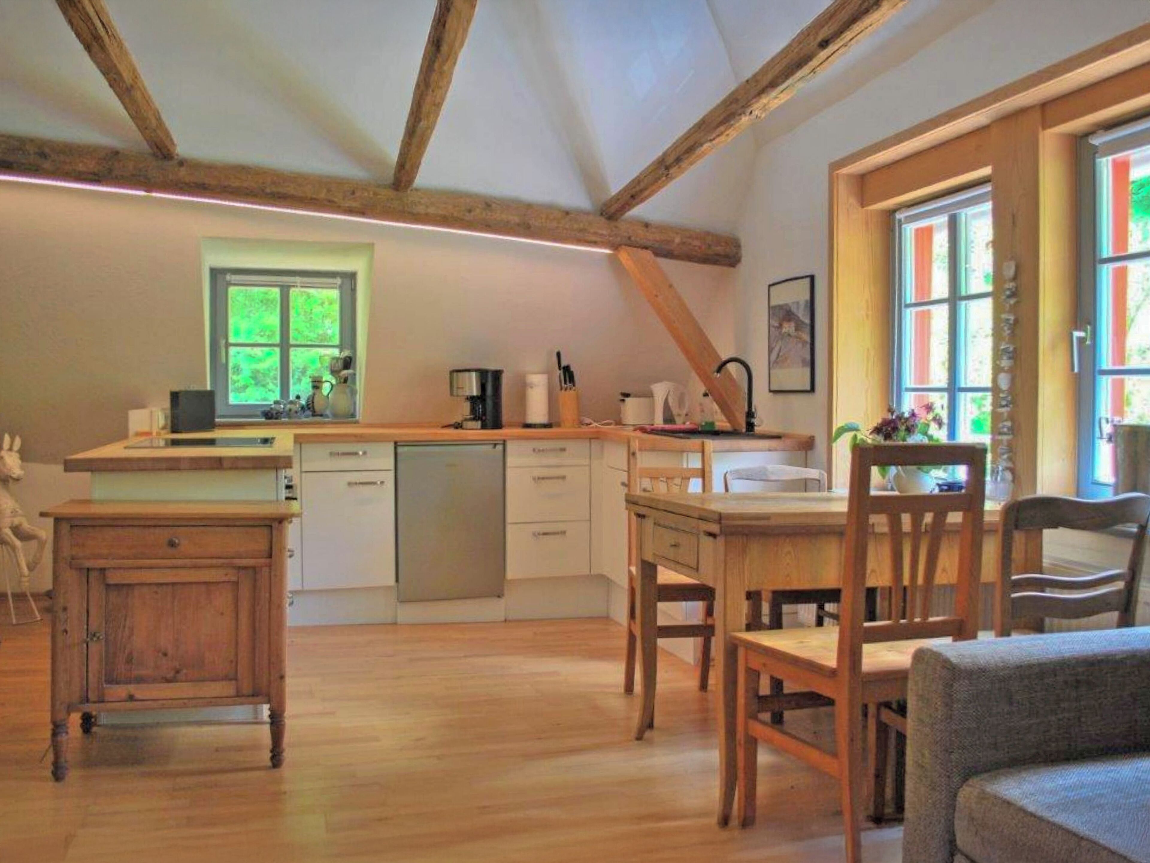 冰箱、微波炉、烤箱、炉灶