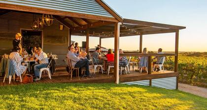 Seabrook Vineyard Retreat