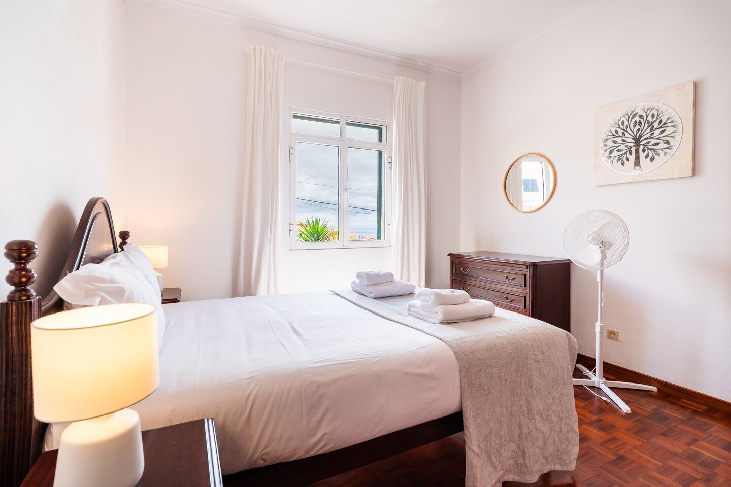 3 Schlafzimmer, Bügeleisen/Bügelbrett, Internetzugang, Bettwäsche