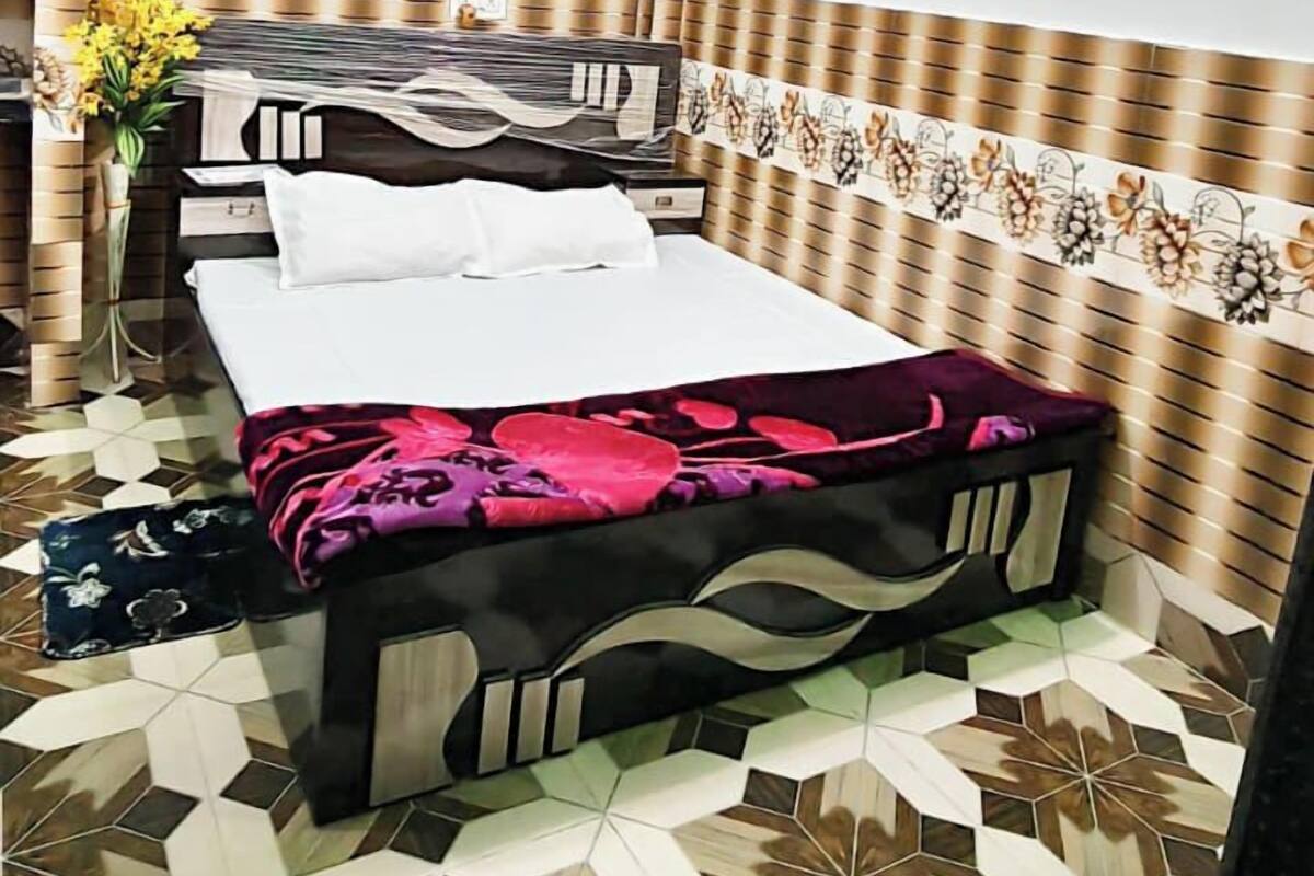 Deluxe Double Room | Free WiFi