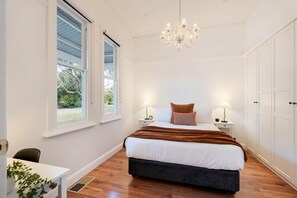 2 Schlafzimmer, Bügeleisen/Bügelbrett, WLAN, Bettwäsche