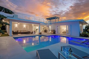 Pool - SeaSwept Villa Spacious modern luxury 4bdrm white sand beach in Charming Jamaica (Trelawny)