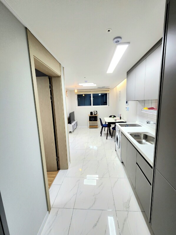 Fridge, microwave, stovetop, electric kettle