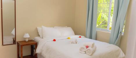 1 sovrum, strykjärn/strykbräda, wi-fi och sängkläder