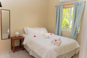 1 chambre, fer et planche à repasser, Wi-Fi, draps fournis