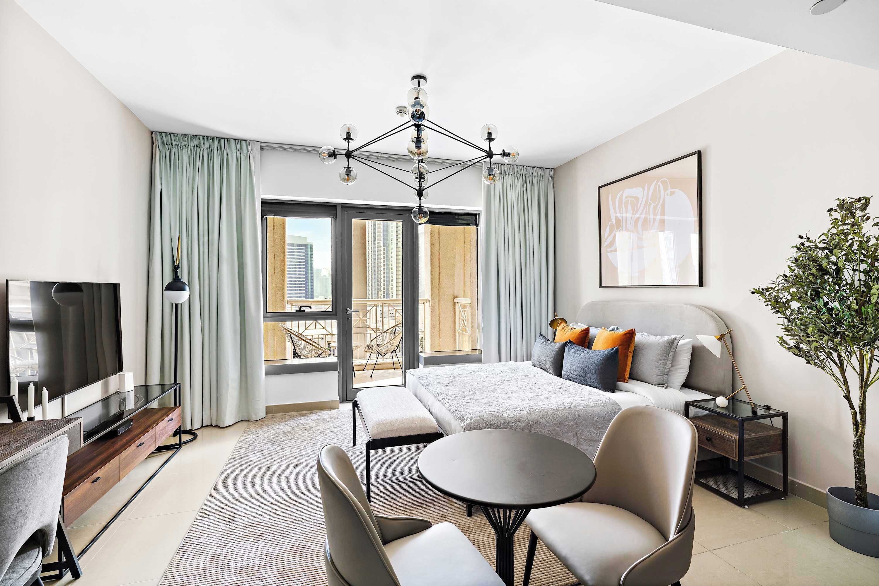 テレビ、書斎 / ワークスペース