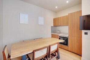 Dining - Refurbished Apartment - 2bd/8p - Place D'italie (Paris)