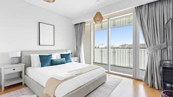 2 bedrooms, desk, iron/ironing board, WiFi