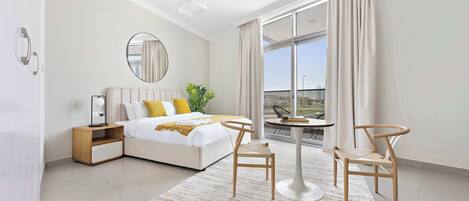 Desk, iron/ironing board, WiFi, bed sheets