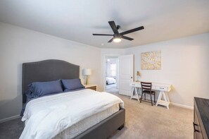 5 bedrooms, iron/ironing board, WiFi, bed sheets