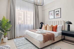 1 bedroom, desk, iron/ironing board, WiFi