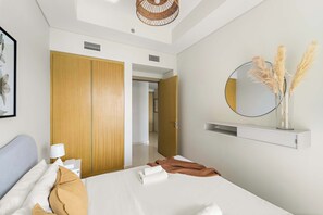 1 bedroom, desk, iron/ironing board, WiFi