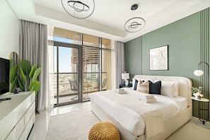 Bureau, fer et planche Ă repasser, Wi-Fi, literie fournie