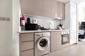 Fridge, microwave, oven, stovetop